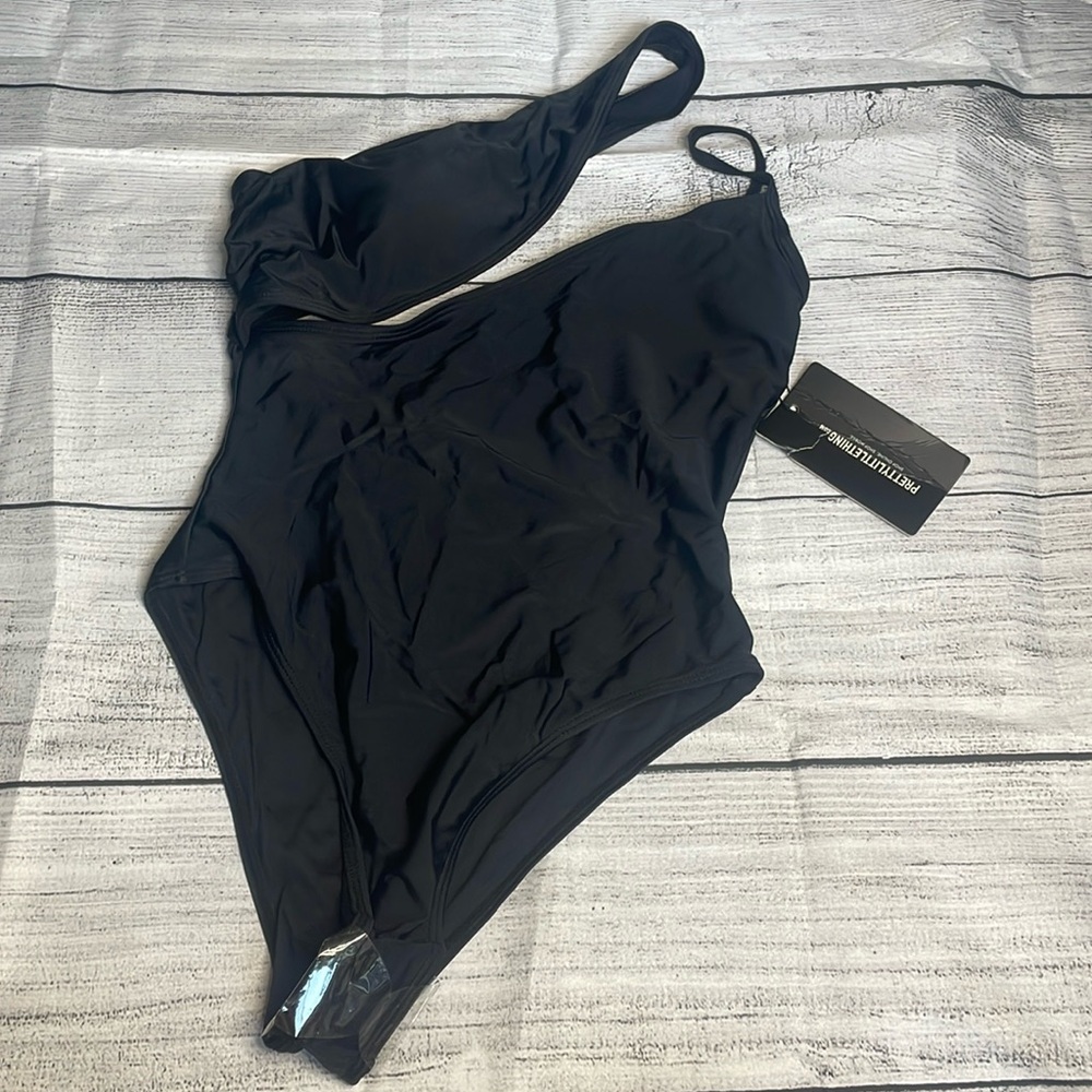 Pretty Little Thing one piece swimsuit
